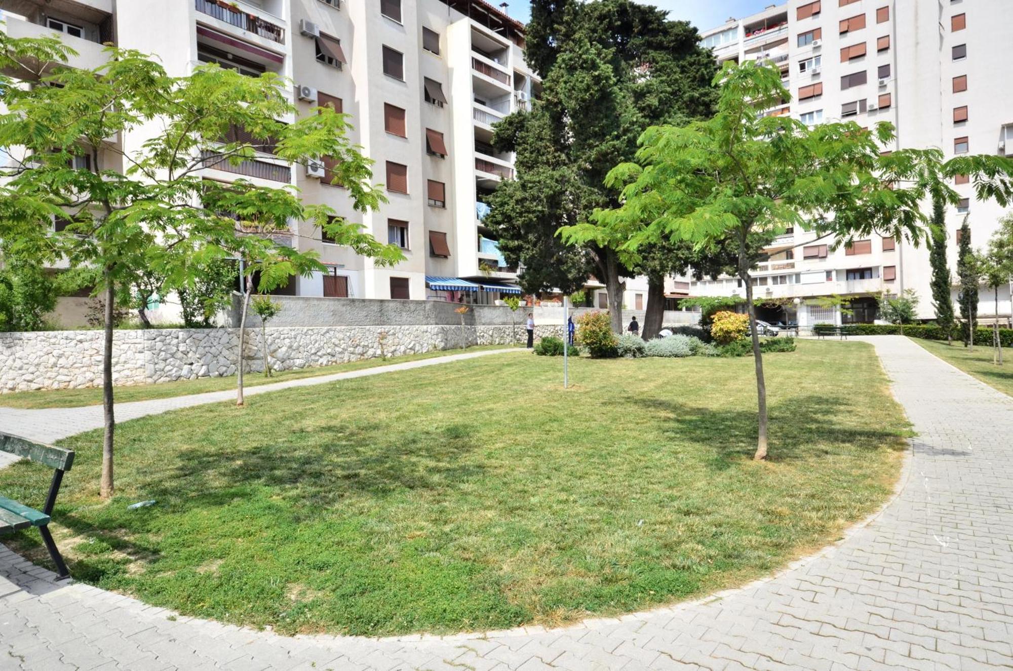 Apartment Good Choice สปลิท ภายนอก รูปภาพ