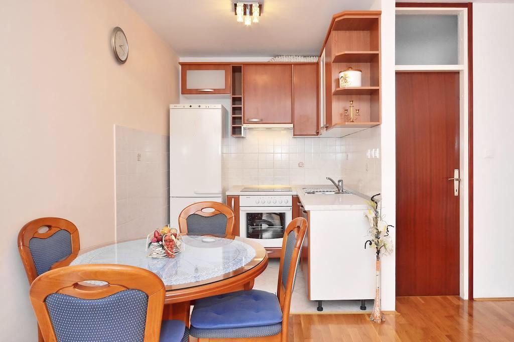 Apartment Good Choice สปลิท ภายนอก รูปภาพ